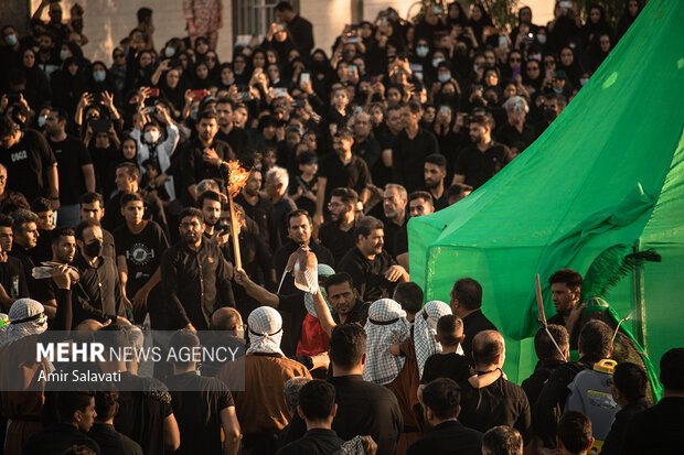 مراسم خیمه سوزان سرخه