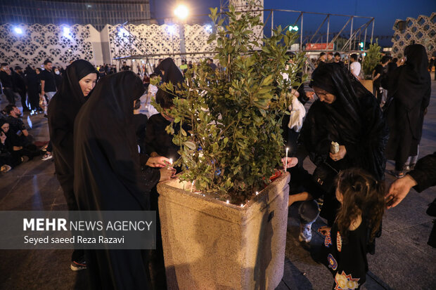 مراسم شام غریبان حسینی در میدان امام حسین (ع) تهران