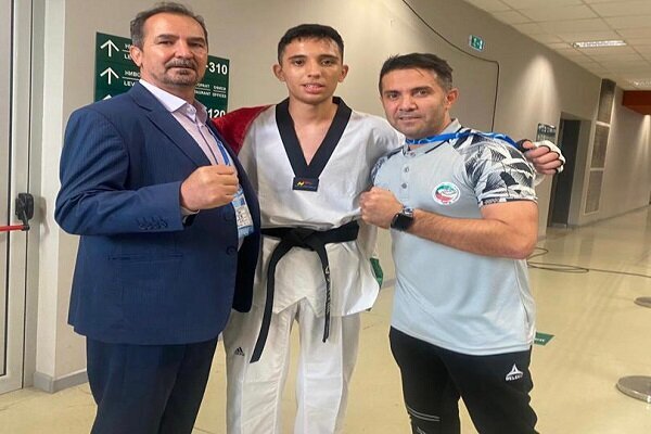 Iran's Kalhor wins gold at 2022 World Taekwondo Junior C'ship