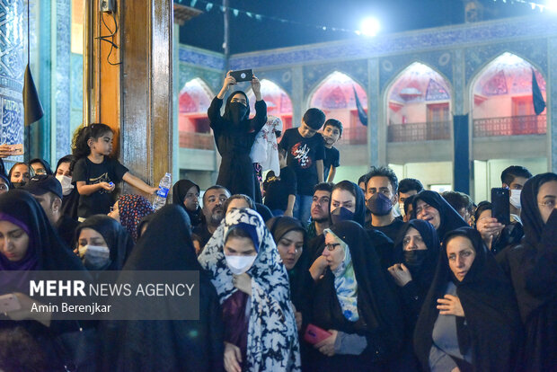 آیین شام غریبان در حرم مطهر شاهچراغ(ع) شیراز