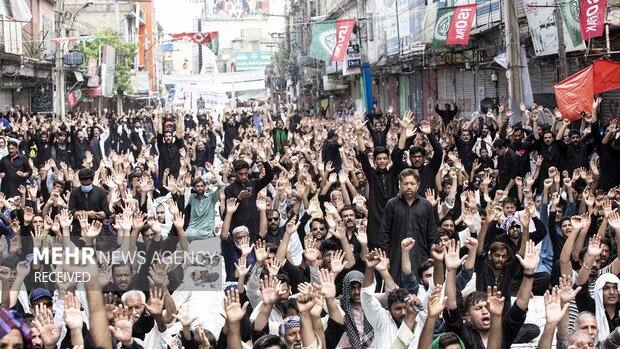 پاکستان؛راولپنڈی میں دسویں محرم کا جلوس، اتحاد بین المسلمین کا عملی مظاہرہ

