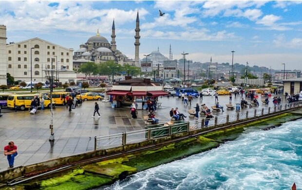 Dubai tour and Istanbul tour are the most popular tourist tours