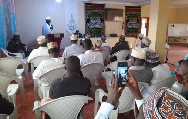 تحصیل دهها هزار طلبه خارجی در جامعه المصطفی