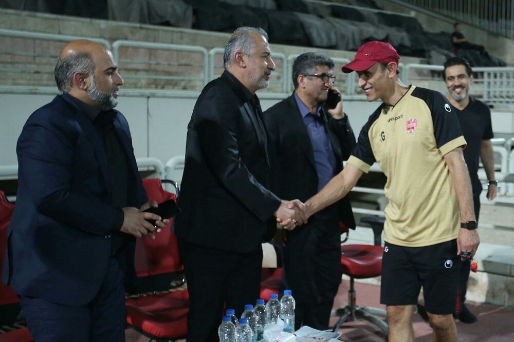 دنبال پیروزی مقابل استقلال و قهرمانی هستیم/ از آسیا حذف نشدهایم