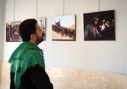 نمایشگاه عکس «جغرافیای عشق» در قم برپا شد/ نمایش آثار محرمی عکاس خبرگزاری مهر