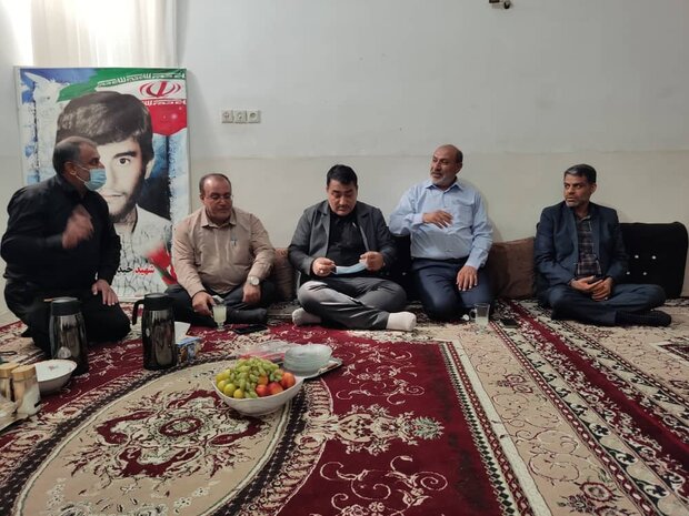 پیگیری مسائل و مشکلات خانوادههای شهدای استان بوشهرضروری است