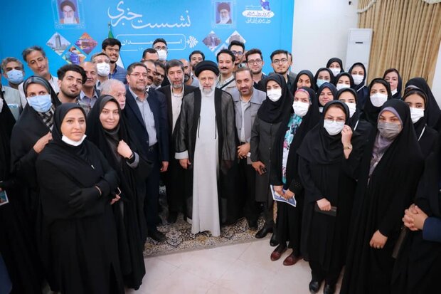 جولان خبرنگارنماها در همدان/ اهالی رسانه نگران معیشت هستند