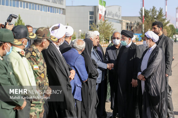 رئیس جمهور در فرودگاه کرمان
