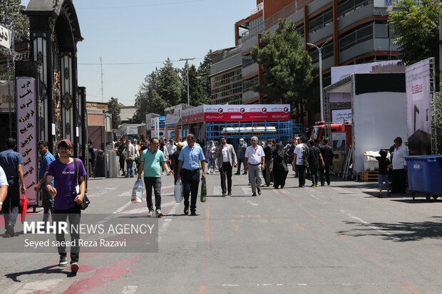 مراسم افتتاح بیست و دومین نمایشگاه بین المللی صنعت ساختمان صبح امروز جمعه ۲۱ مرداد ماه ۱۴۰۱ با حضور محمد مخبر معاون اول رئیس جمهور در محل دائمی نمایشگاه‌های بین المللی تهران افتتاح شد