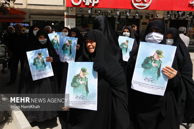 راهپیمایی اعتراضی مردم همدان در حمایت از شهید همدانی