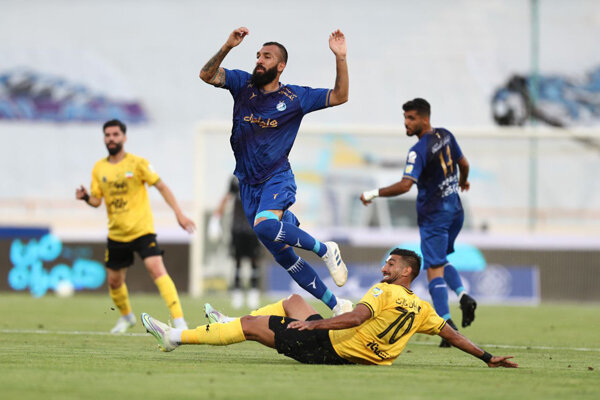 جدال استقلال و سپاهان جنگ دارا و ندار است/اتفاقات عجیب در تیم آبی جدال استقلال و سپاهان جنگ دارا و ندار است/اتفاقات عجیب در تیم آبی