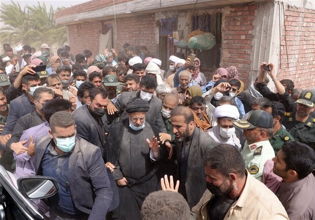 از سفر رئیسی به کرمان تا حمله به سلمان رشدی