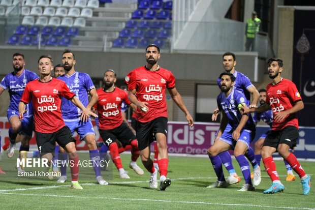 شکست تراکتور در سیرجان 24