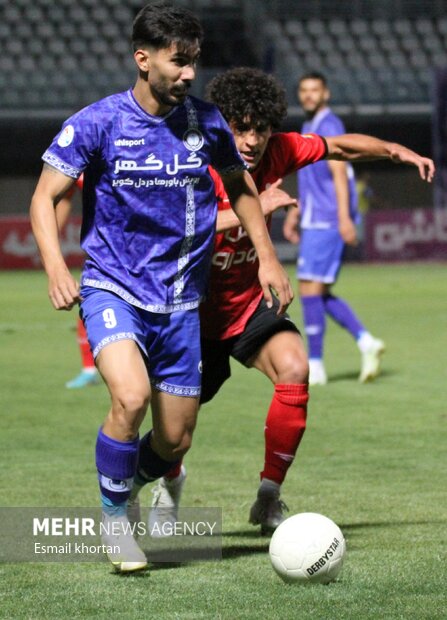 شکست تراکتور در سیرجان 27