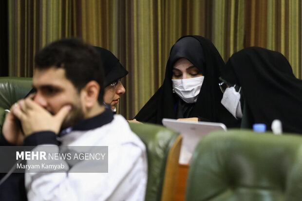 نرجس سلیمانی در جلسه علنی شورای اسلامی شهر تهران حضور دارد