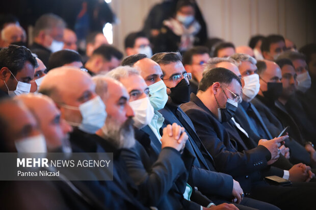 ضرورت بازگرداندن اعتبار رسانهها و حذف خطوط قرمز زائد