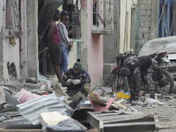 Ecuador blames organized crime for deadly blast in Guayaquil