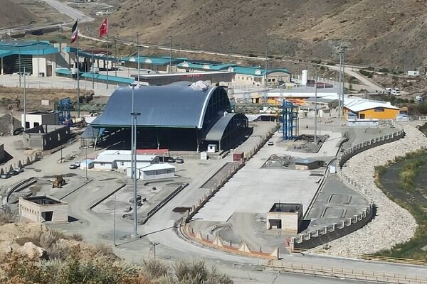 وعده افتتاح گذرگاه مرزی خوی در  ایستگاه مهر