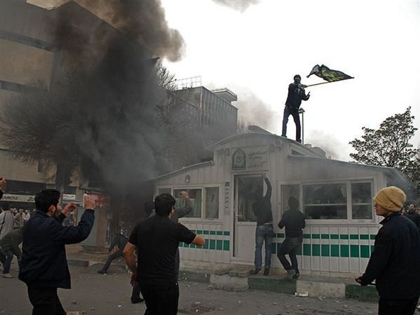 عدم مرزبندی با دشمن؛ بیماری مزمن اصلاح‌طلبان 3