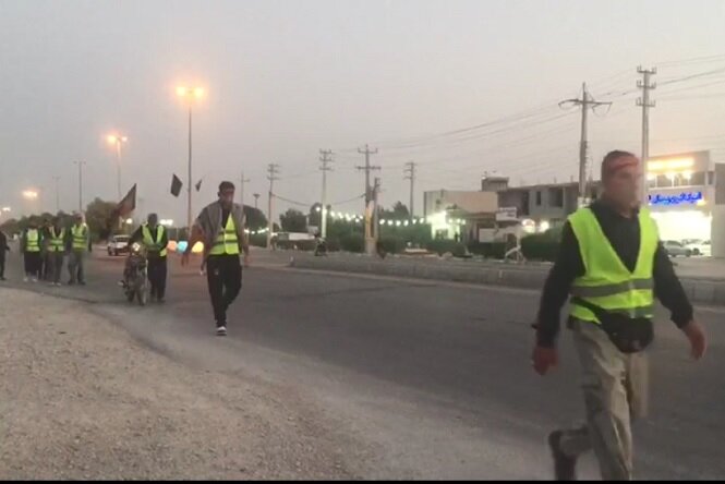 پیاده‌روی زائران اربعین در استان بوشهر