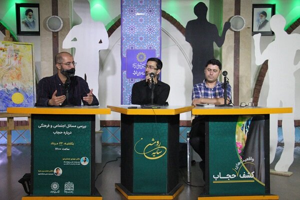 ترویج حجاب با زور ممکن نیست، اما دخالت حاکمیت لازم است ترویج حجاب با زور ممکن نیست، اما دخالت حاکمیت لازم است