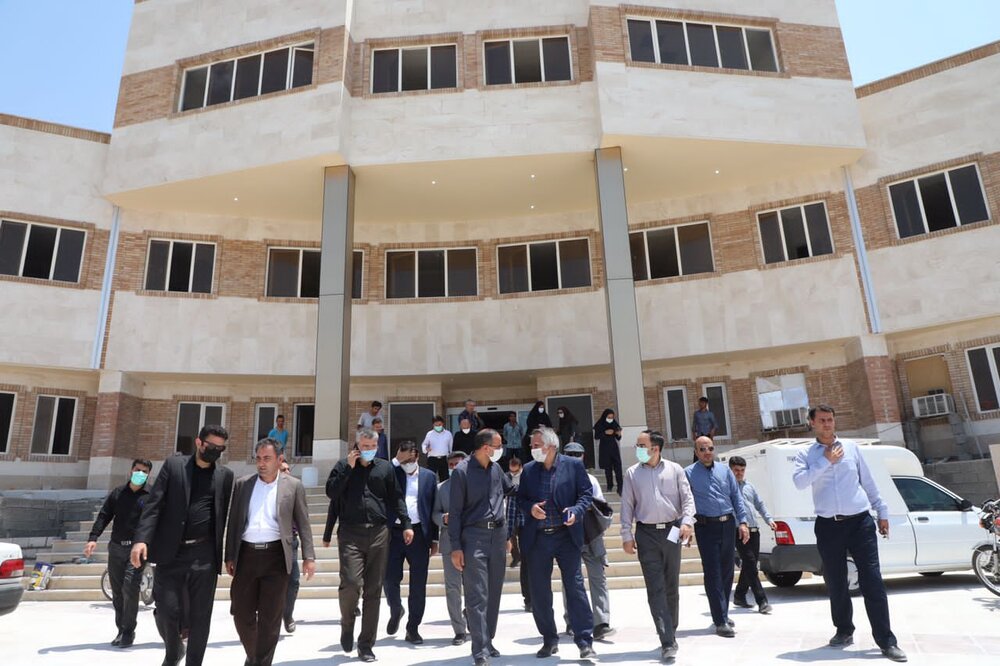 آینده نظام سلامت دشتستان با افتتاح پروژههای درمانی تغییر میکند