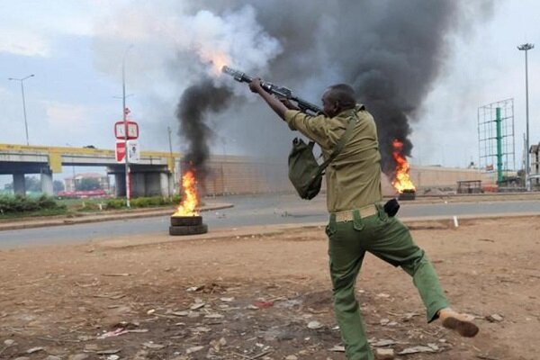 کنیا صحنه درگیری شدید/ هواداران «اودینگا» جاده ها را بستند
