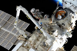 اختلال برق پیاده روی فضایی روس ها را مختل کرد