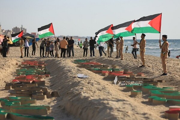 ساحل غزه به اسامی کودکان شهید فلسطینی مزین شد