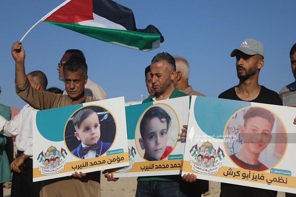 ساحل غزه با نام شهدای کودک فلسطینی مزین شد