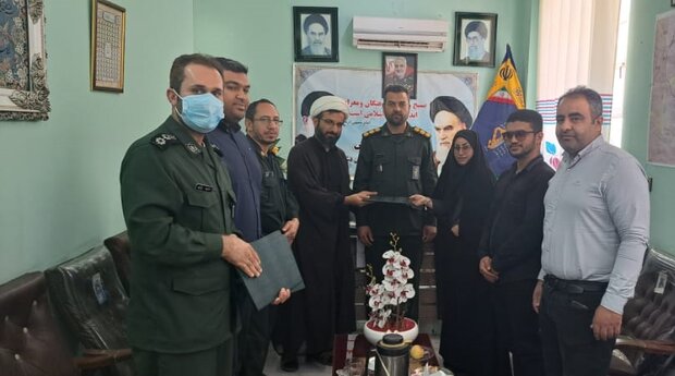 نقش خبرنگاران در جنگ روایت ها بیان حقیقت است  نقش خبرنگاران در جنگ روایت ها بیان حقیقت است