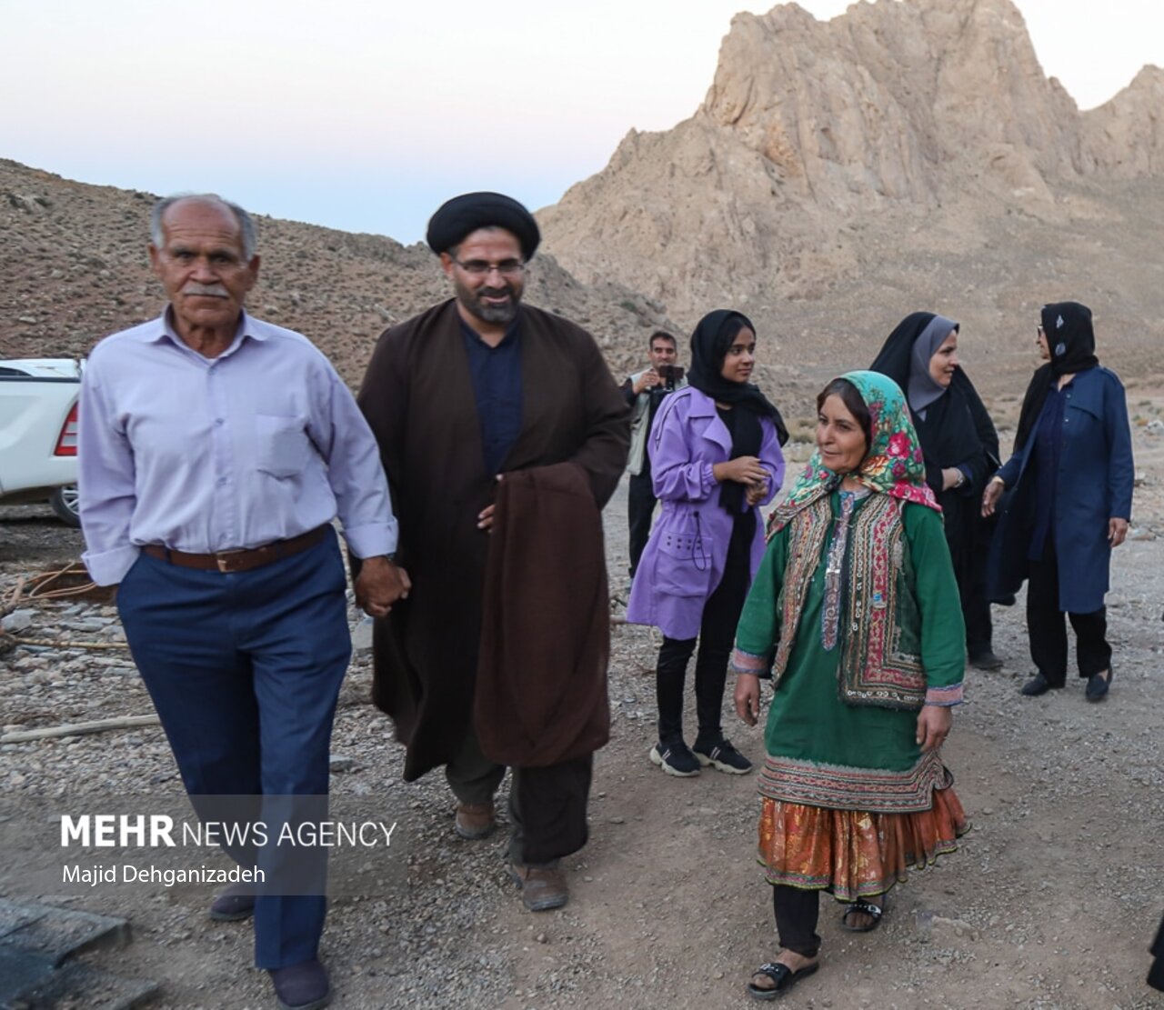 شبی پای درد دلهای عشایر ابرکوه/وقتی ساز «حاج احمد» کوک نیست