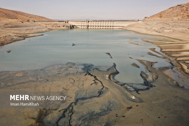 کاهش ۵۰ درصدی بارش های همدان نسبت به سال گذشته