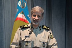 دشمنان قصد دارند ایران را همچون سوریه و لیبی درگیر جنگ کنند