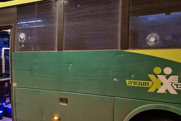 تیراندازی به اتوبوس حامل صهیونیست ها در کرانه باختری