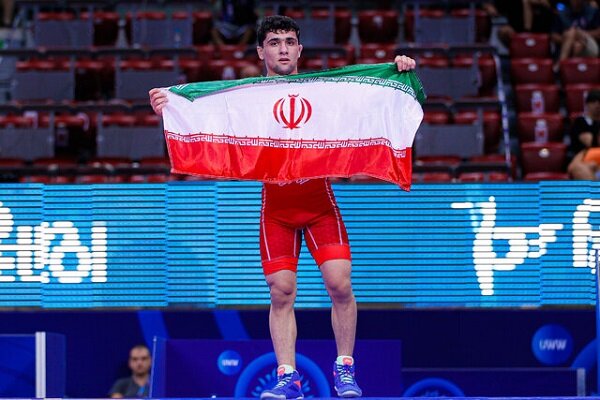 Iranian Greco-Roman wrestlers win title in world c'ships
