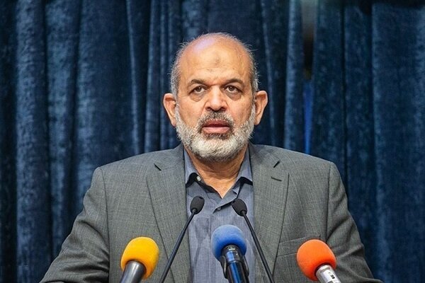وزير الداخلية الإيراني: قوات حرس الثورة الاسلامية تواصل عملها بقوة