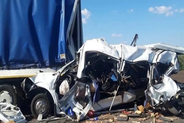 Rusya'da zincirleme trafik kazası: 16 ölü Rusya'da zincirleme trafik kazası: 16 ölü