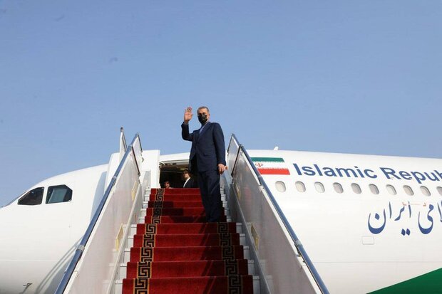 ایرانی وزیر خارجہ سرکاری دورے پر آرمینیا روانہ