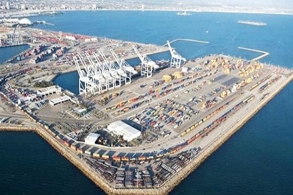 India hands over 6 mobile port cranes to install at Chabahar 