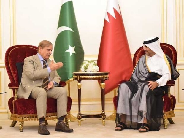 Pakistan Başbakanı'ndan Katar'a ziyaret Pakistan Başbakanı'ndan Katar'a ziyaret