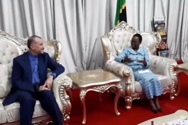 استقبال وزیر امور خارجه تانزانیا از امیرعبداللهیان