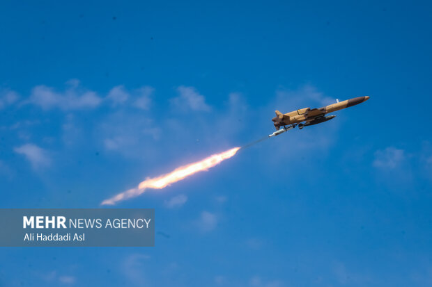 Second day of Iran army joint drone military exercise
