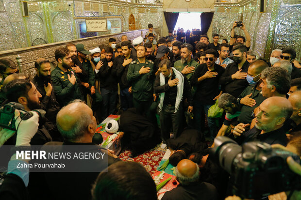 تشییع پیکر شهدای مدافع امنیت در شیراز