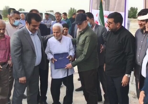 افتتاح پروژههای شاخص در تنگستان/ آغاز ساخت ۱۰۰۰ خانه و سد باهوش