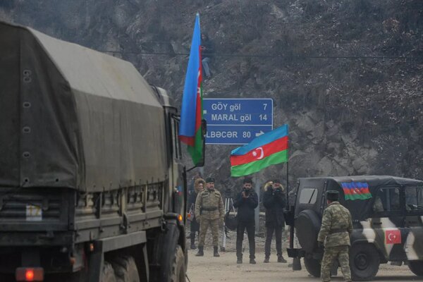Azerbaycan, Laçın sınır kontrol noktasındaki geçişleri durdurdu Azerbaycan, Laçın sınır kontrol noktasındaki geçişleri durdurdu