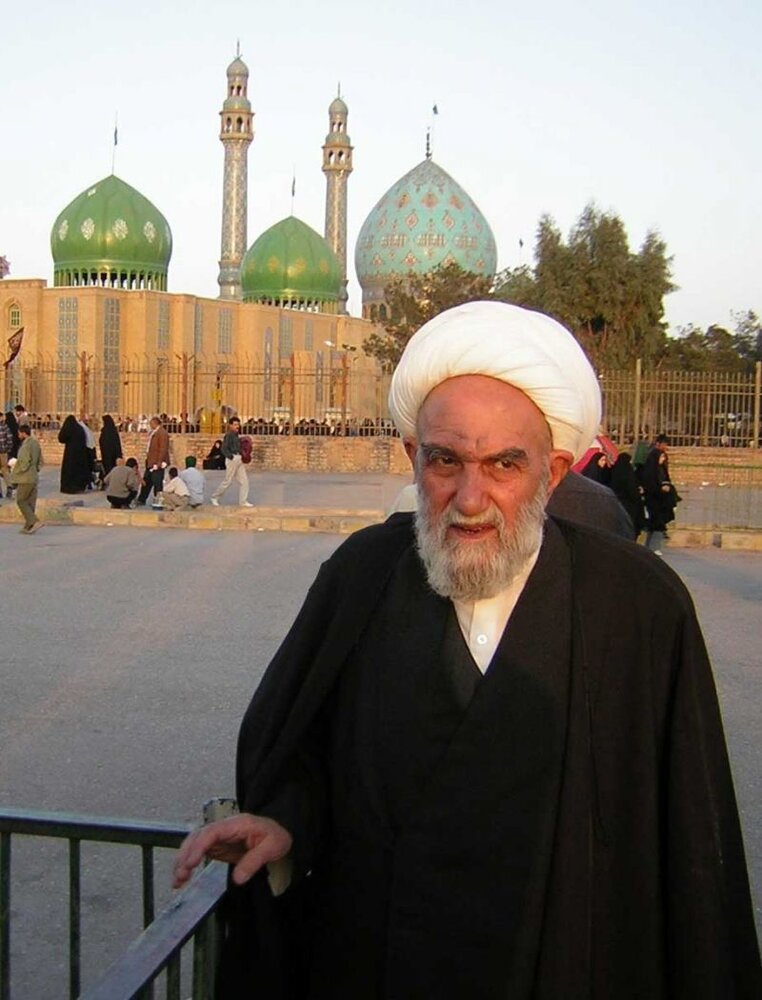 از تدریس فقه و اخلاق اسلامی تا تاسیس مراکز بهداشتی و درمانی خیریه