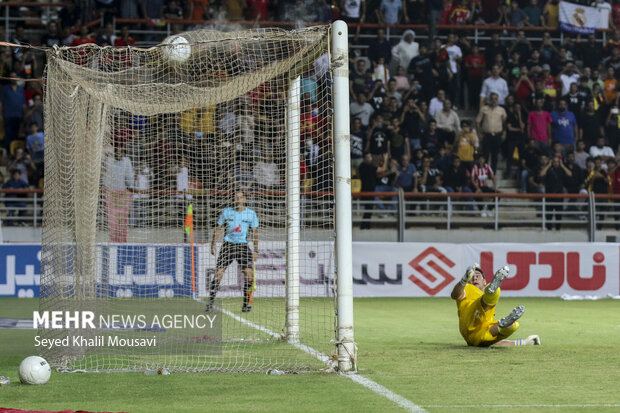 شکست تراکتورسازی برابر فولاد خوزستان در هفته سوم لیگ برتر