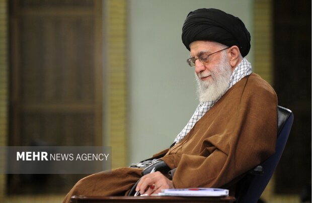Leader condoles demise of Ayatollah Nasseri