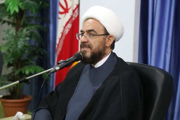 نگاه دولت از پشت میزنشینی به حضور بین مردم تغییر کرده است نگاه دولت از پشت میزنشینی به حضور بین مردم تغییر کرده است
